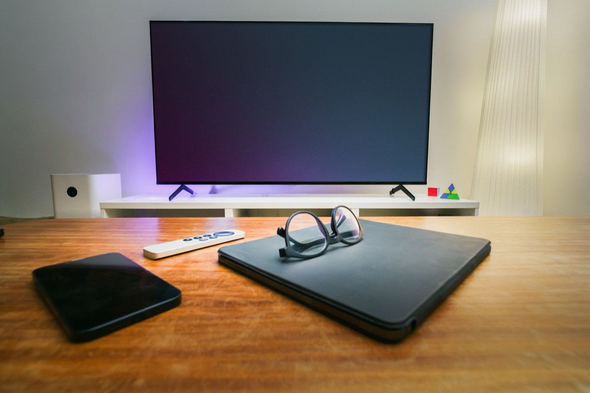 Télécommande et installation de cinéma maison