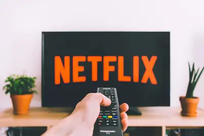 為什麼近一年Netflix熱播電影的推薦模式會發生轉型？