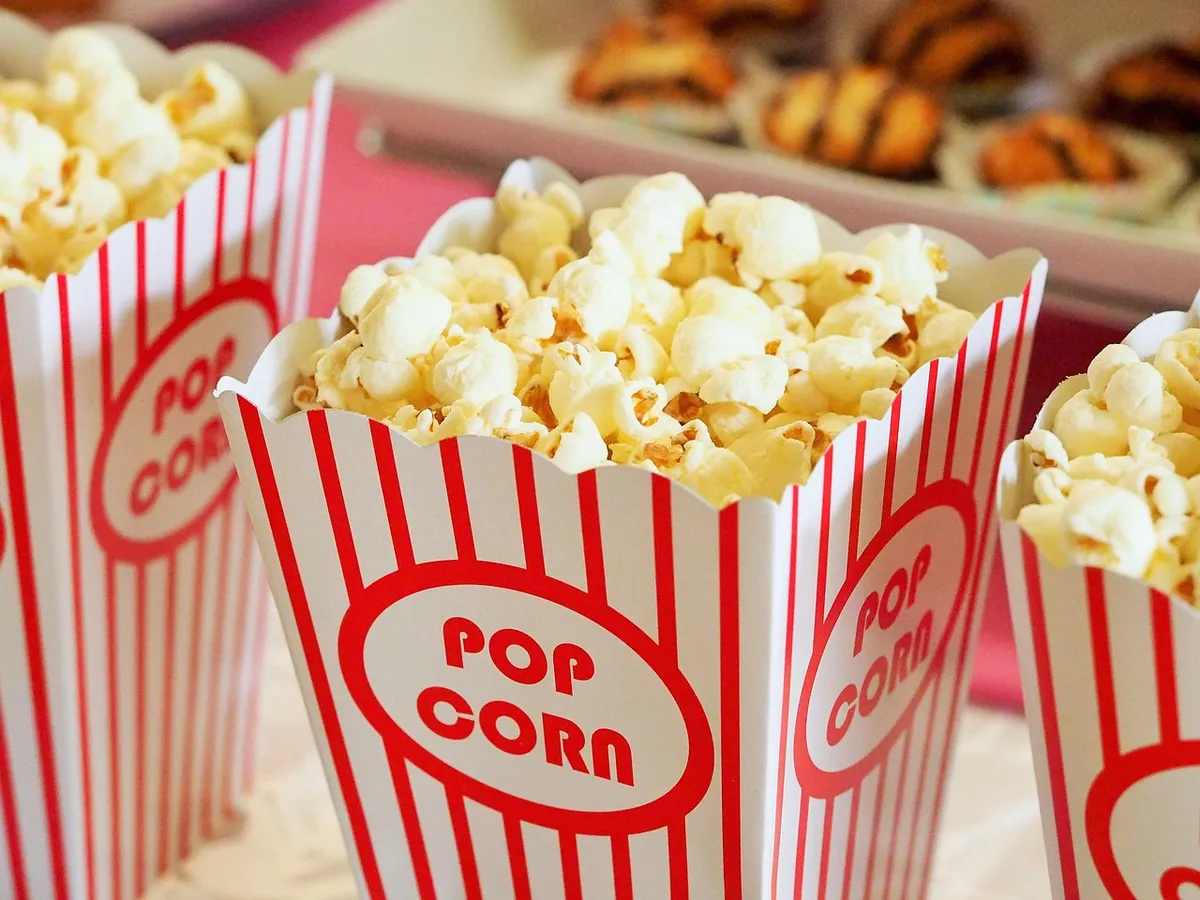 new year's eve, popcorn, food, carton, container, movies, cinema, entertainment, bucket, movie theater, theater, snack, buttered, salted, salty, tasty, deliciou